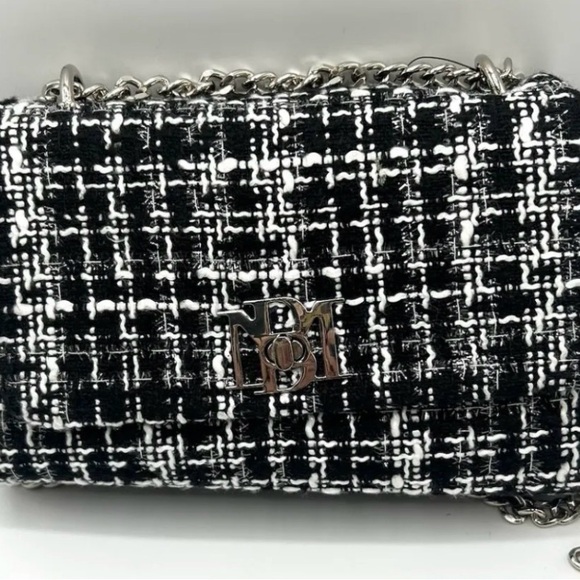 Badgley Mischka Handbags - Badgley Mischka Black & White Tweed Crossbody with Chain
